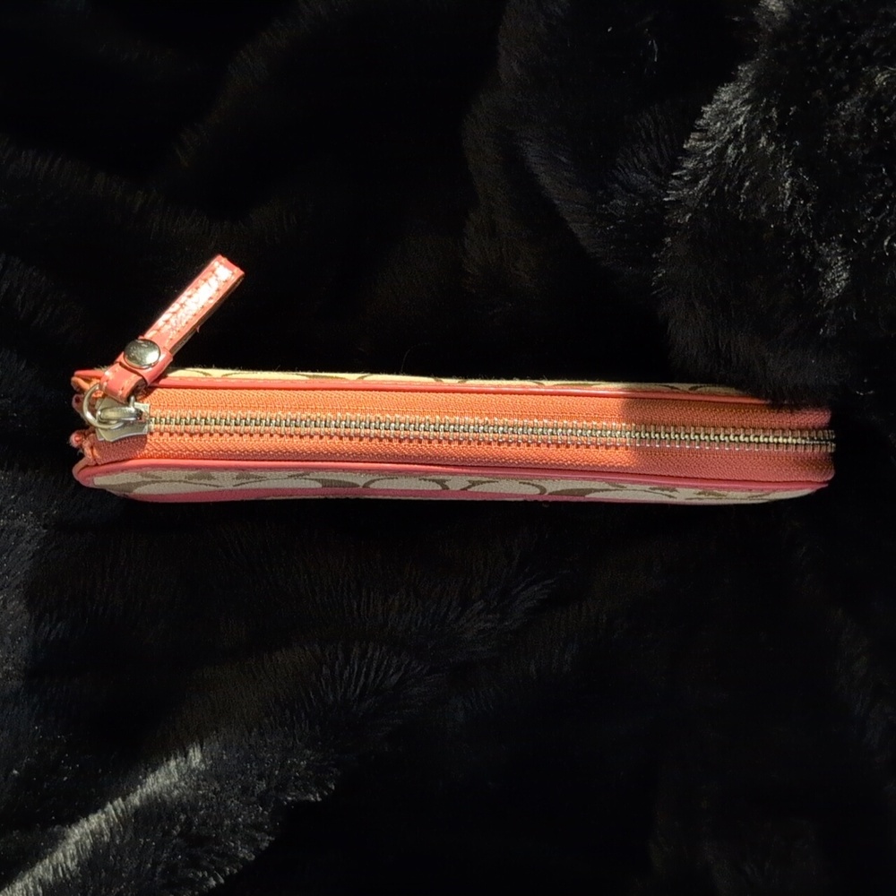 Authentic Coach Wallet - Picture 4 of 7
